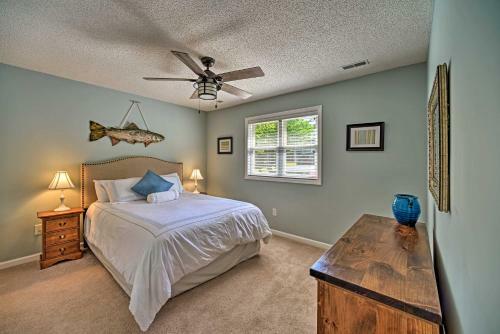 Henrico Hideaway With Lake Access And Boat Slip!