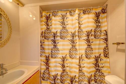 Ozzie's Island Hideaway