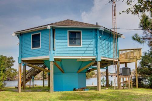 Ozzie's Island Hideaway