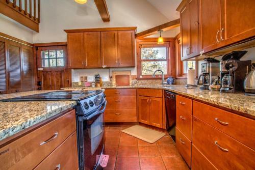 Lodge The Poplars At Bearwallow Mountain