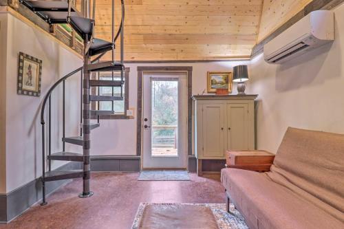 Apartamento Rustic Farm Stay In A Hendersonville Studio!
