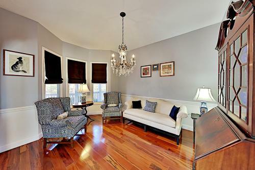 Jeter Mountain Manor