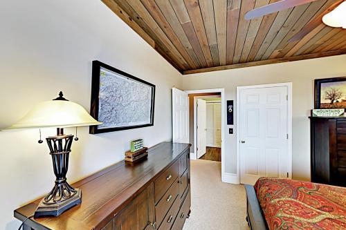 Misty Mountain Hideaway