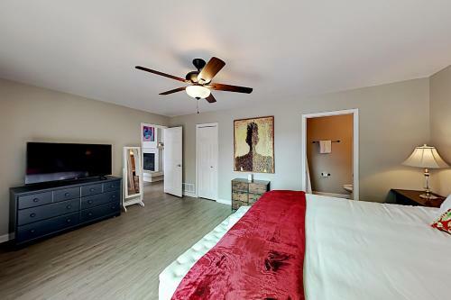 Serenity Mountain Oasis