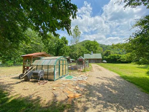 Spring Creek Farmhouse