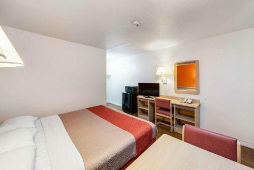 Motel 6 Greenville