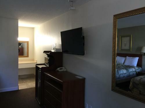 Motel Red Carpet Inn & Suites
