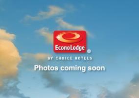 Econo Lodge Inn & Suites Logan