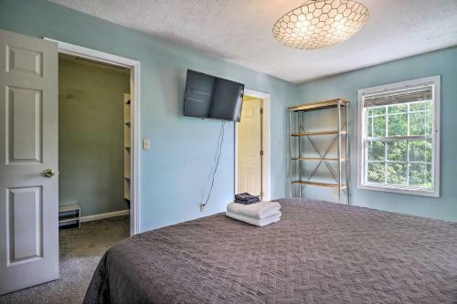 Mills River Hideaway With Front Porch And Mtn Views!