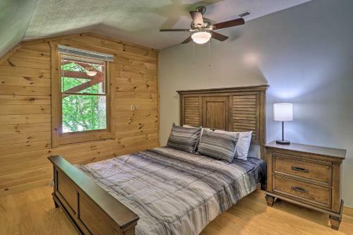 Updated Cabin Less Than 10 Miles To Skiing And Hiking!