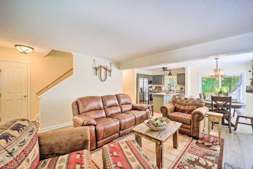 Spacious Cabin Near Ski Resorts And Hiking Trails