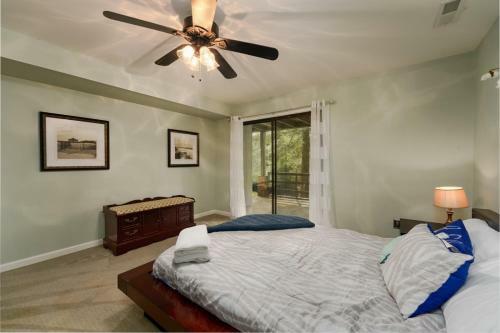 Hillside Hideaway At Glen Cannon