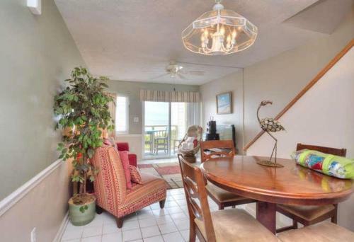 Oak Island Beach Villa 203-amazing View
