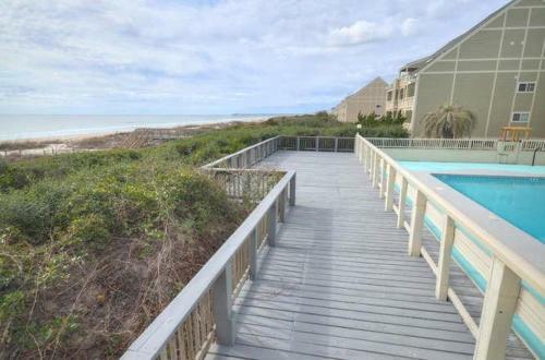 Oak Island Beach Villa 203-amazing View