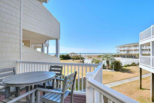 Southern Shore Villa 108-finz Up