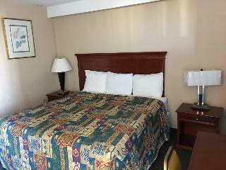 Hotel Rodeway Inn At Fort Lee
