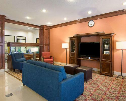 Hotel Comfort Inn & Suites West