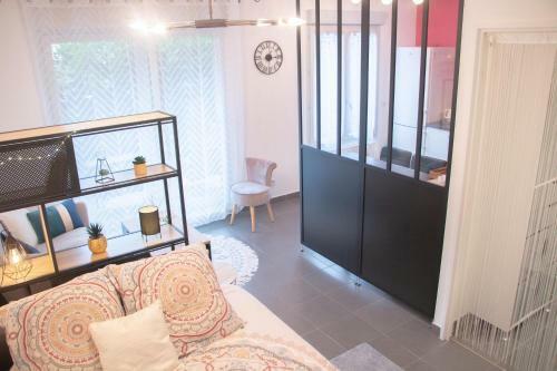Apartamento Joli Studio Avec Jardin Proche Confluence (lyon) - Netflix