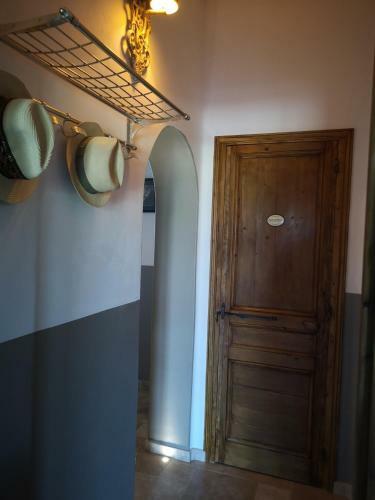 Hostal L'esquiro�