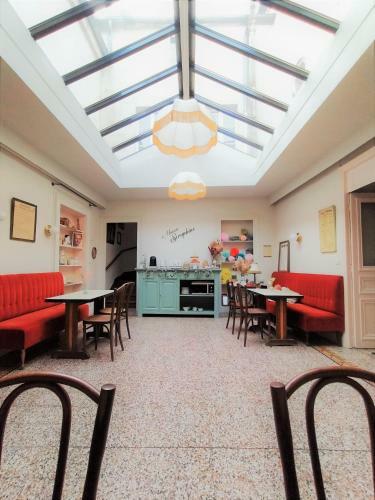 Maison S�raphine - Guest House - Bed And Breakfast