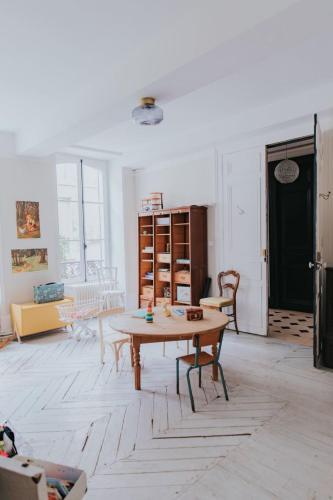 Maison S�raphine - Guest House - Bed And Breakfast