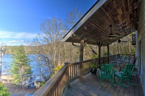 Spacious Lake Santeetlah Cottage With Lake Views!