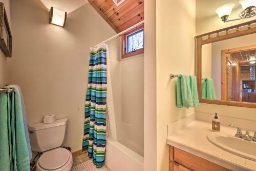 Family-friendly Sparta Cabin With Mtn Views!