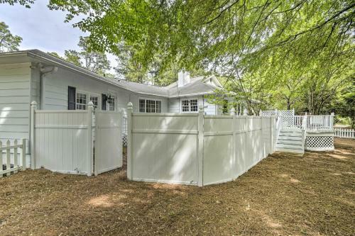 Apartamento Quaint Apt With Yard 1 Mi To Nature Preserve!