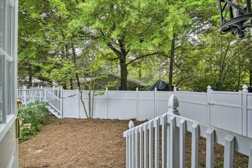 Apartamento Quaint Apt With Yard 1 Mi To Nature Preserve!