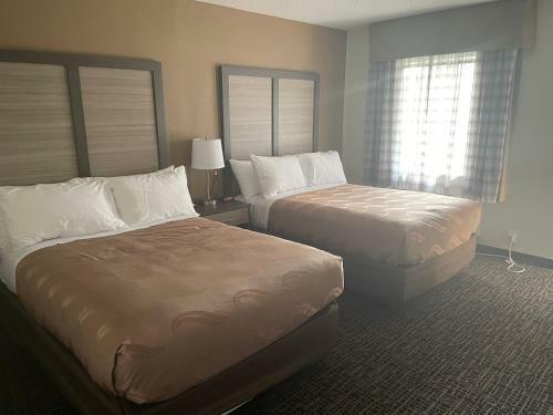 Hotel Quality Inn & Suites