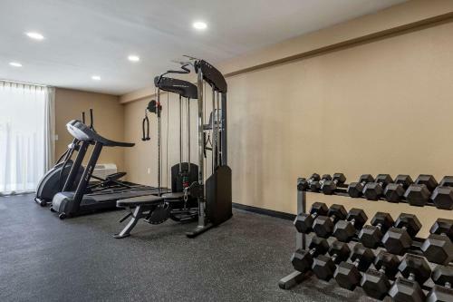 Hotel Quality Inn & Suites