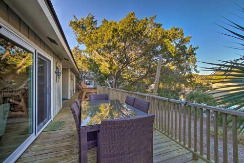 Island House Fire Pit, Golf Carts And 3 Decks!