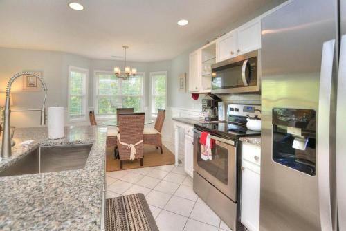 Breeze Way In
