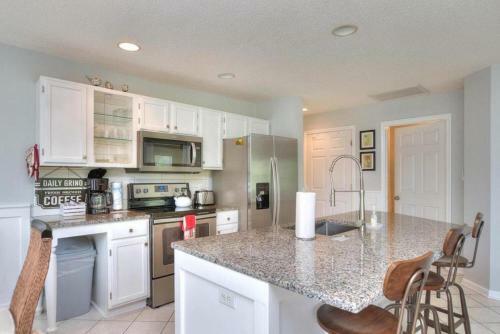 Breeze Way In
