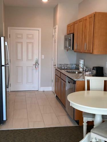 River Hotel Of Southport