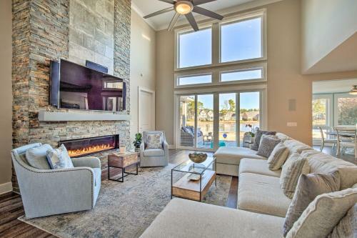 Waterfront Southport Home With Hot Tub And Deck!
