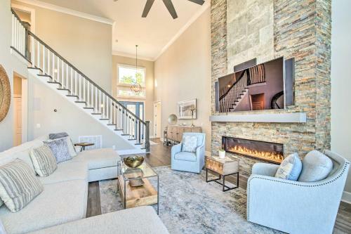 Waterfront Southport Home With Hot Tub And Deck!