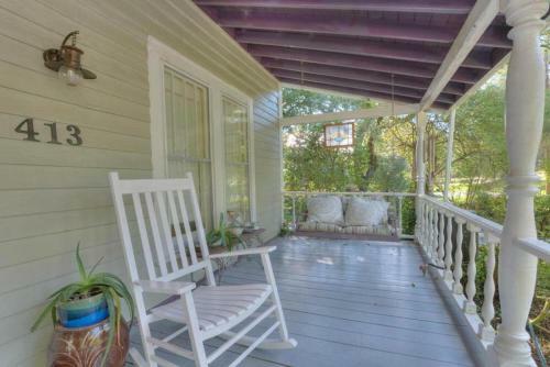 413 W West Street