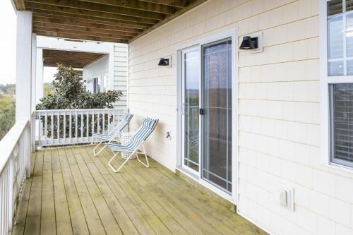 The Salty, Sandy, Happy House