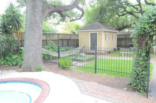 Hi - Houston The Morty Rich Hostel