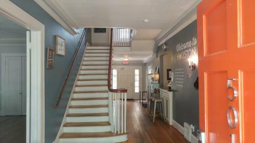 Hi - Houston The Morty Rich Hostel