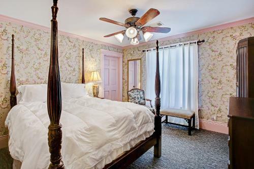 Bed & Breakfast Sara's Inn On The Boulevard