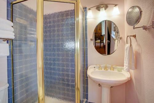 Bed & Breakfast Sara's Inn On The Boulevard