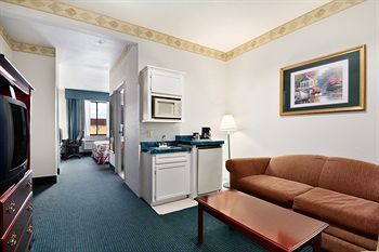 Hotel Days Inn And Suites Houston North