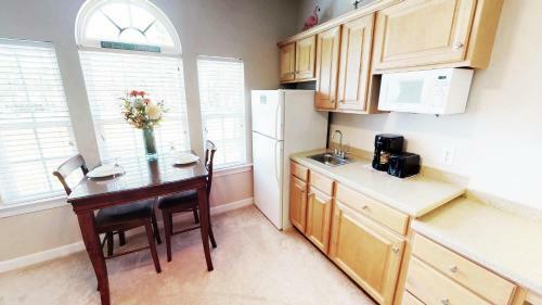 Champions By Coastline Resorts