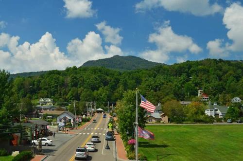 Apartamento Handsome 2br Condo With Gorgeous Views In Sugar Mountain! Condo