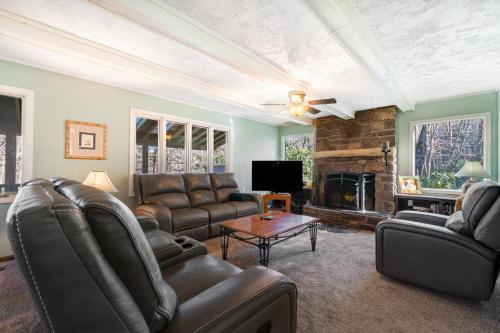 Icicles Ski Chalet