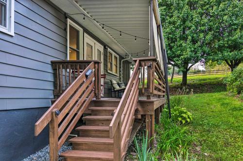 Modern Weaverville Home With Outdoor Fire Pit!