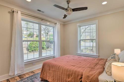 Walk To Downtown! Newly Built Home With Hot Tub