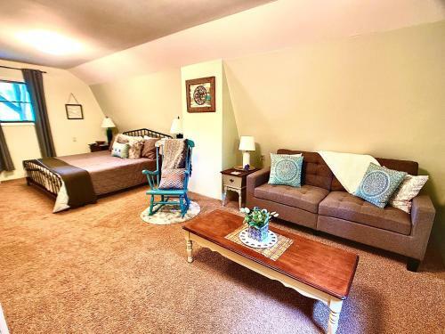 Walk To Lake Junaluska*close To Downtown Waynesville